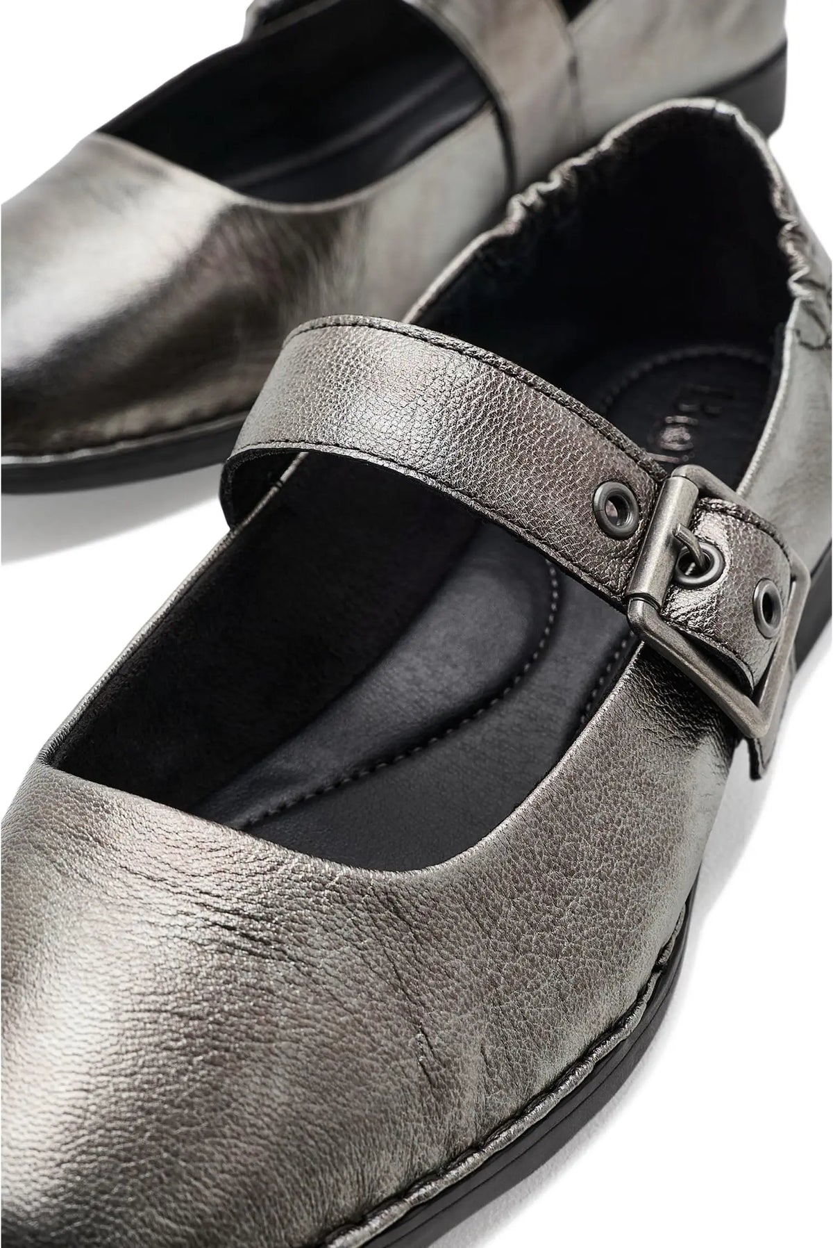 Born Womens Millie Shoe