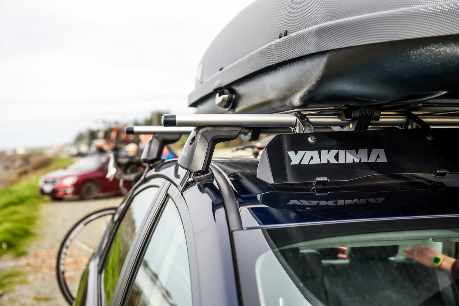 Yakima JetStream (Pair) Aluminum T-Slot Aerodynamic Roof Rack Crossbars
