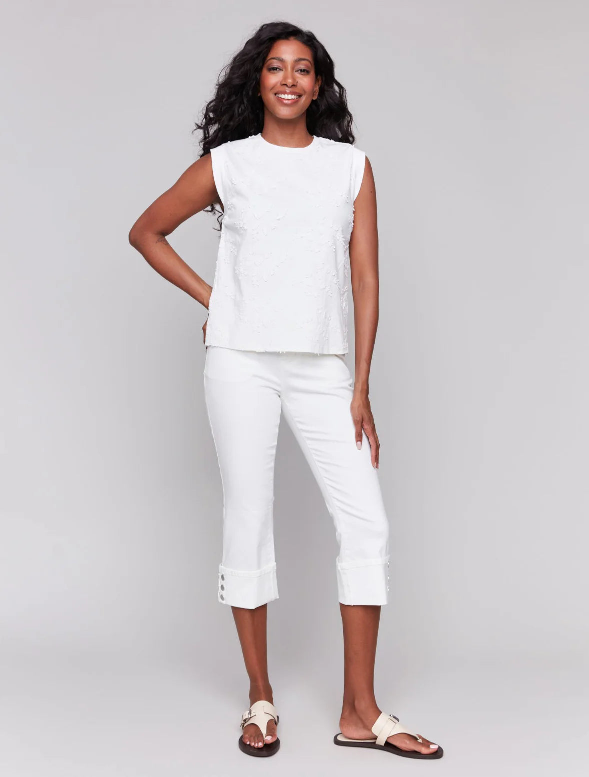 Charlie B Womens Embroidered Sleeveless Crew Neck
