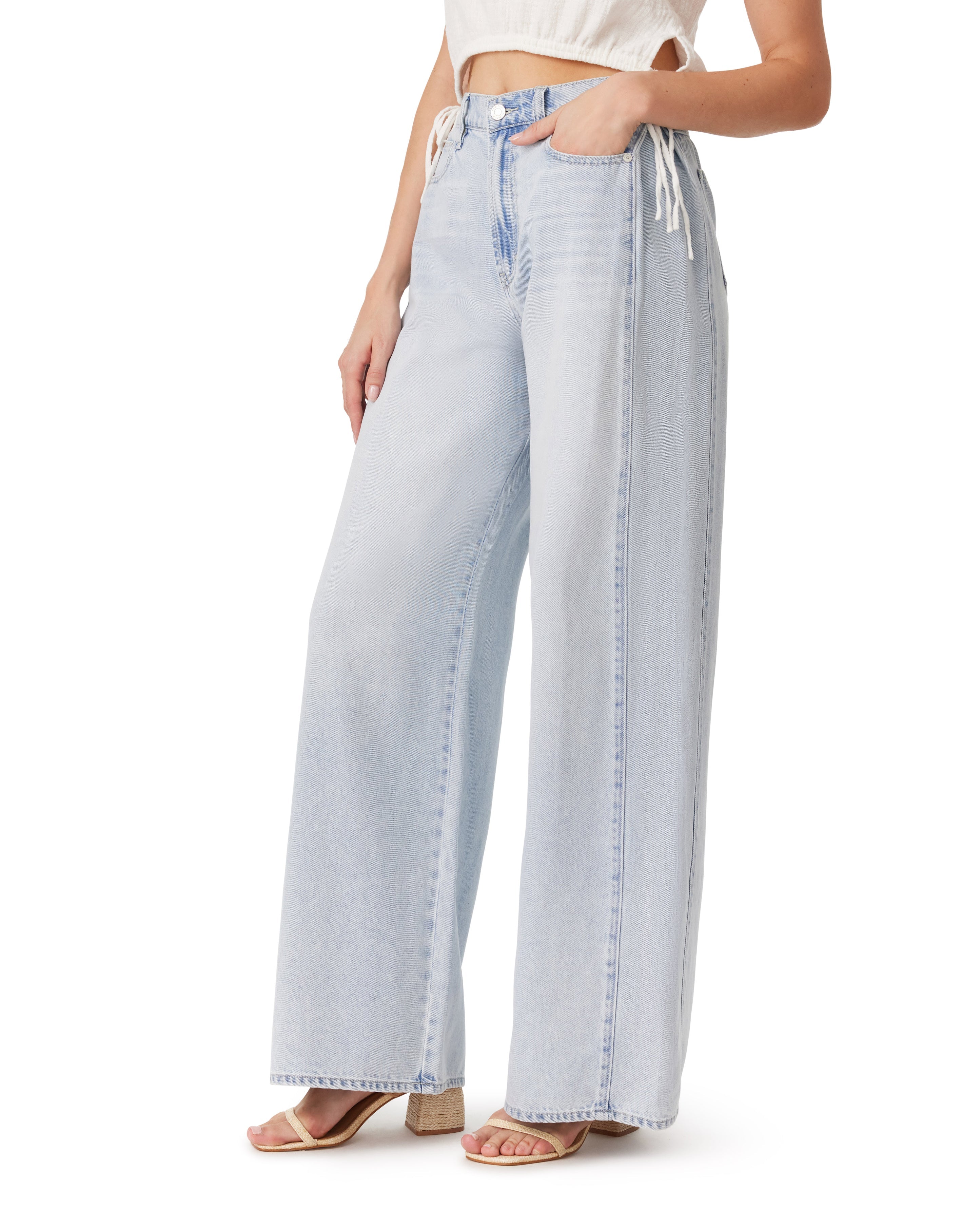 Habitual Women's Drapey Low Slung Wide Leg Pant