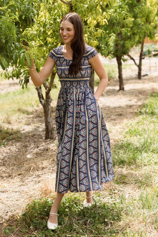 Ivy City Womens Marlow Cap Sleeve Dress