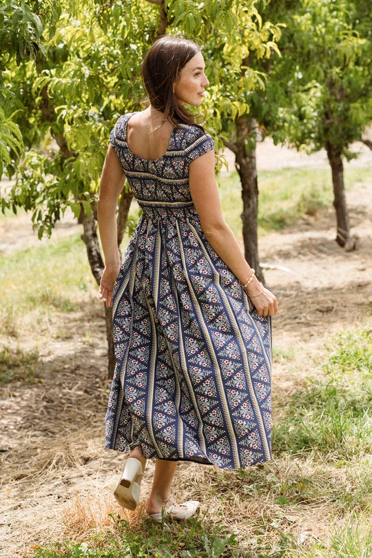 Ivy City Womens Marlow Cap Sleeve Dress