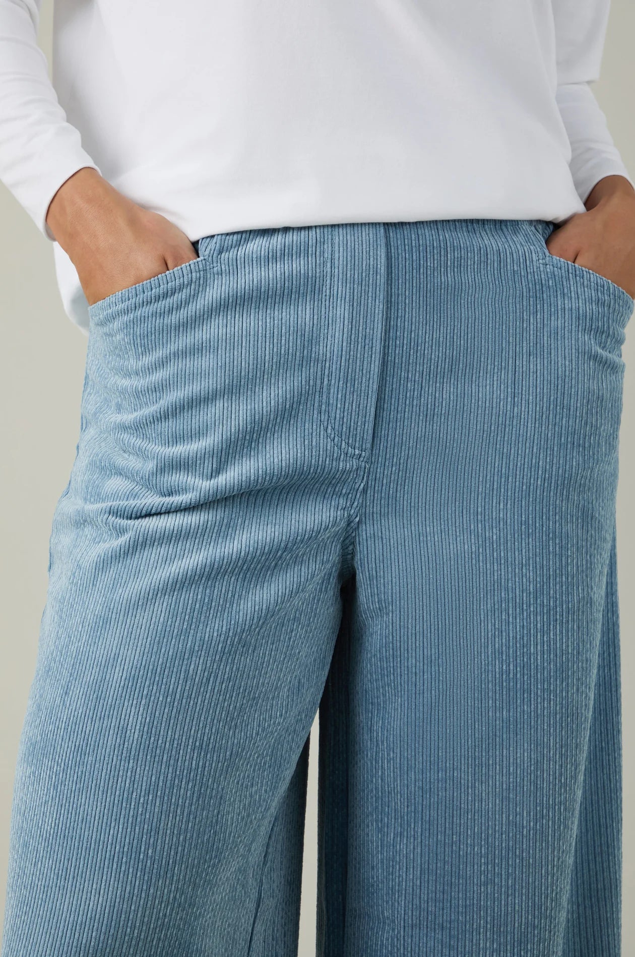 Noen Womens Cord Trousers