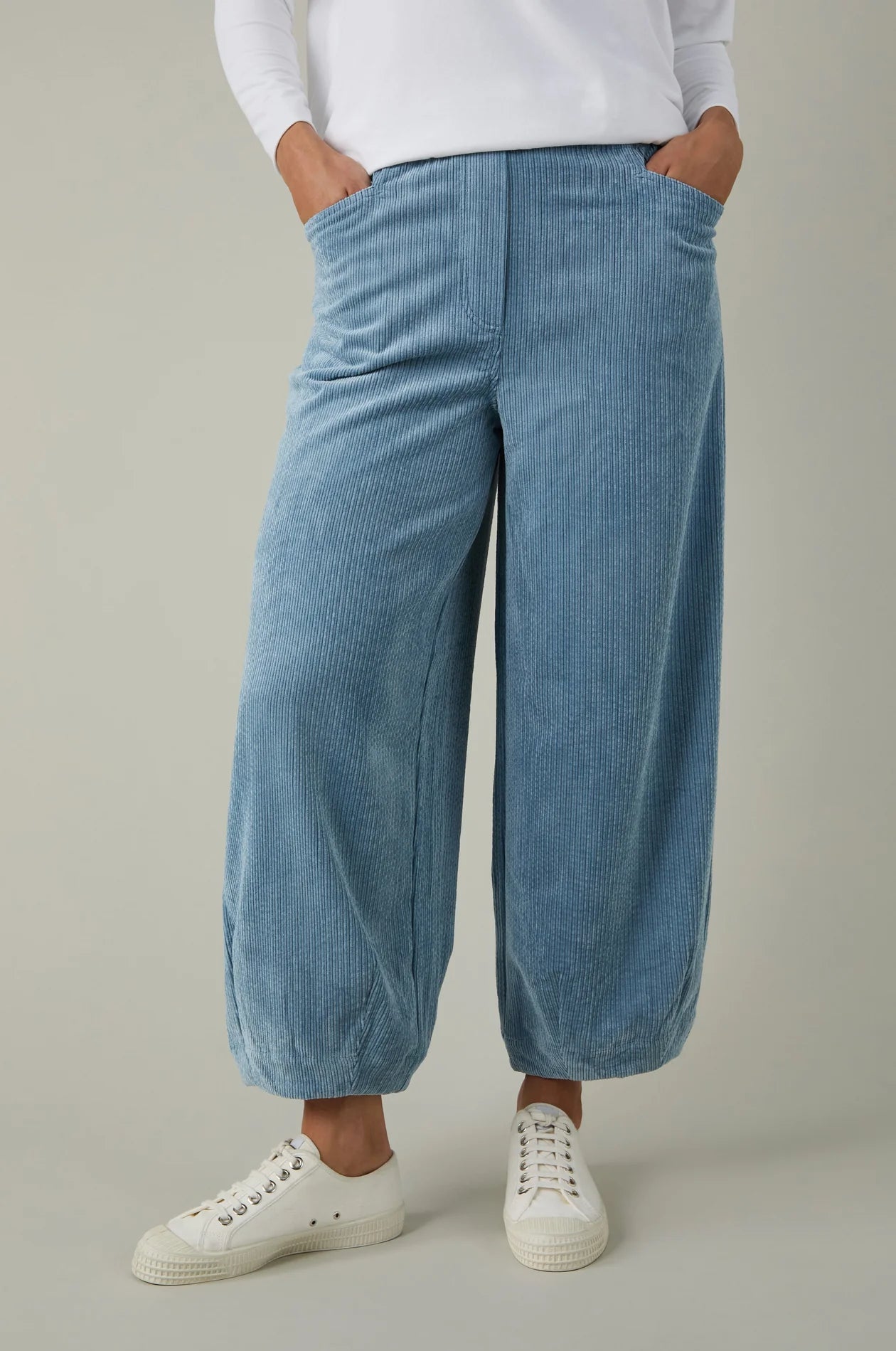 Noen Womens Cord Trousers