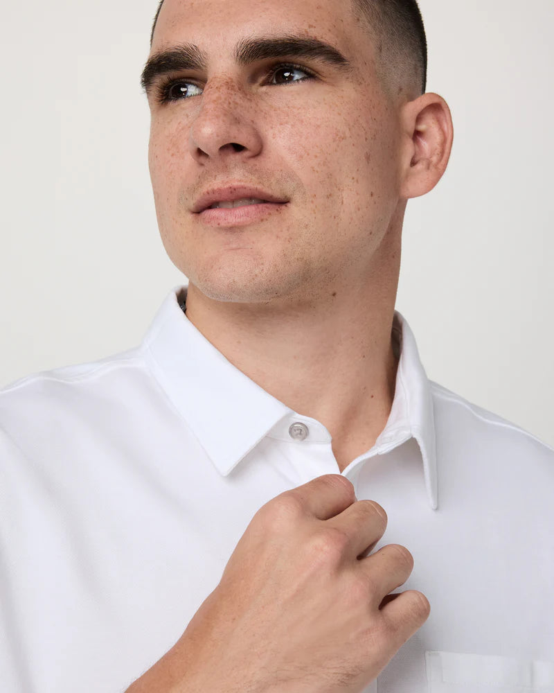 Vuori Mens Short Sleeve Knit Oxford Button Down