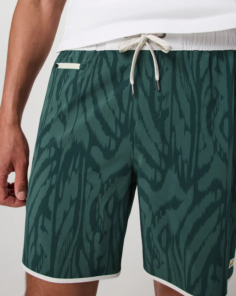 Vuori Mens Banks Short 7"