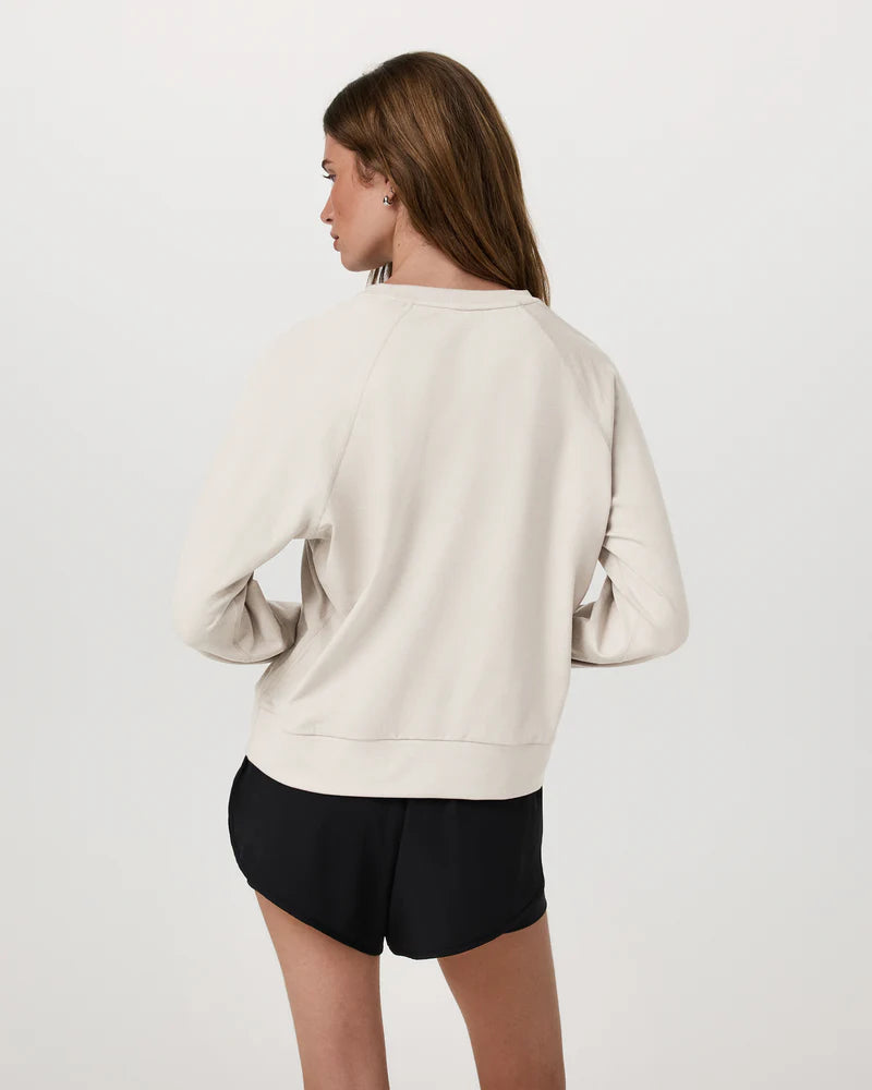 Vuori Womens Long Sleeve Halo Crew