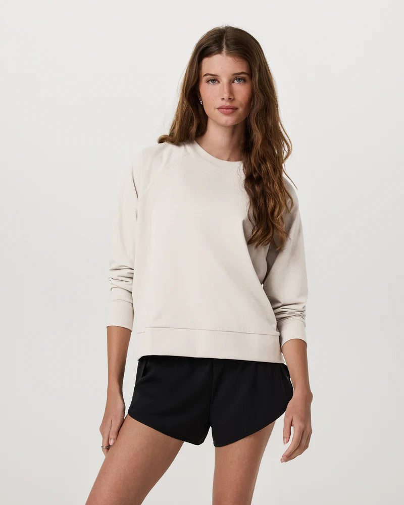 Vuori Womens Long Sleeve Halo Crew