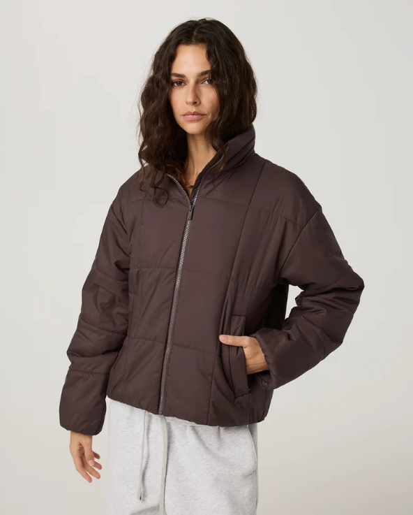Vuori Womens Canyon Insulated Sporty Jacket