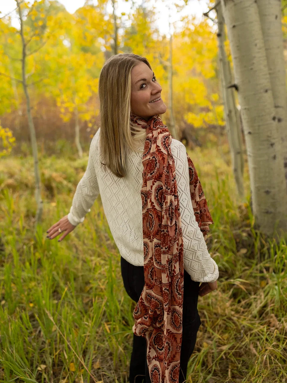 Aventura Womens Medallion Scarf