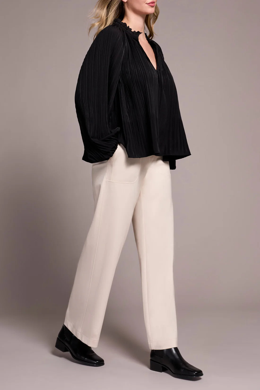Tribal Womens Long Sleeve Blouse w/ Ruffle Collar