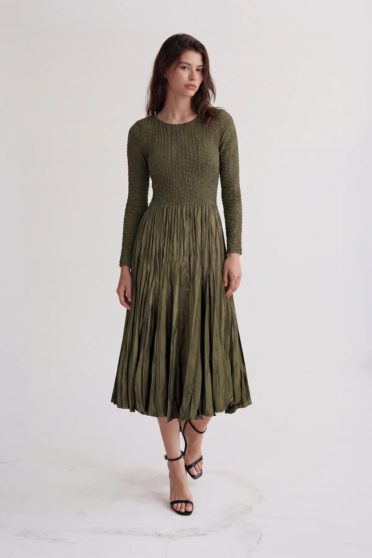 Wild Cosmos Womens Lizzy Smock Long Sleeved Dress